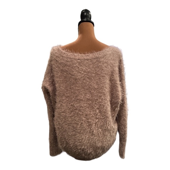 Express Sweater Size Médium - Picture 4 of 6